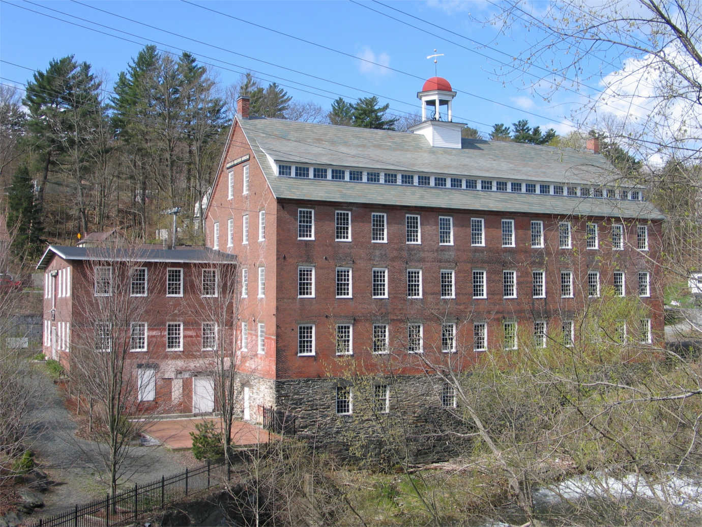 The Robbins & Lawrence Armory building, home to the American Precision Museum. Image courtesy of the American Precision Museum.