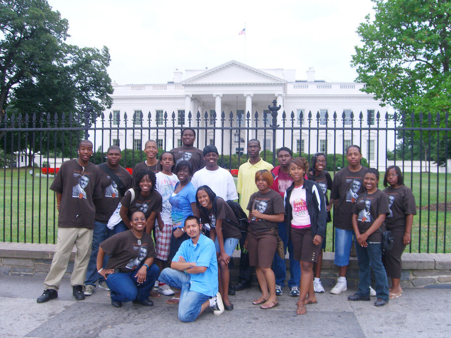 Participants in the Youth Leadership Program visit Washington, D.C. The program allows many students who have not had the opportunity to travel to visit nationally-significant sites. Image courtesy of the Birmingham Civil Rights Institute.