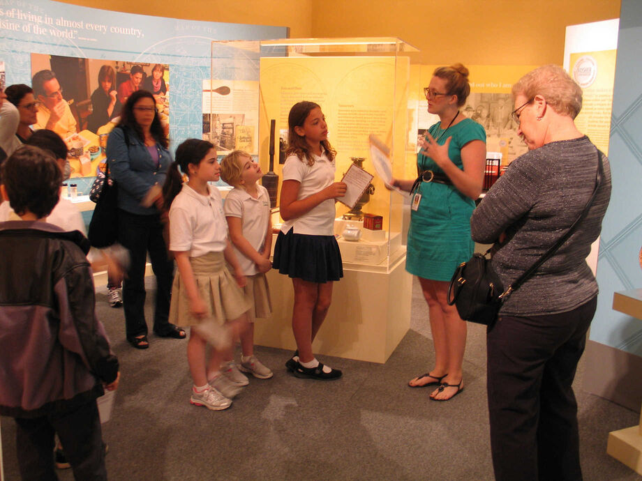 Students and their chaperones explore *Chose Food: Cuisine, Culture, and American Jewish Identity*, an NEH-funded exhibition. Image courtesy of the Jewish Museum of Maryland.