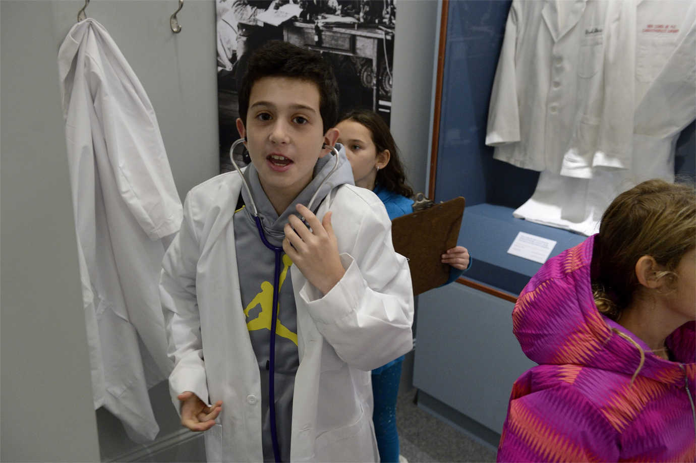 Students explore an interactive exhibit in *Beyond Chicken Soup* at the Jewish Museum of Maryland. Image courtesy of the Jewish Museum of Maryland.