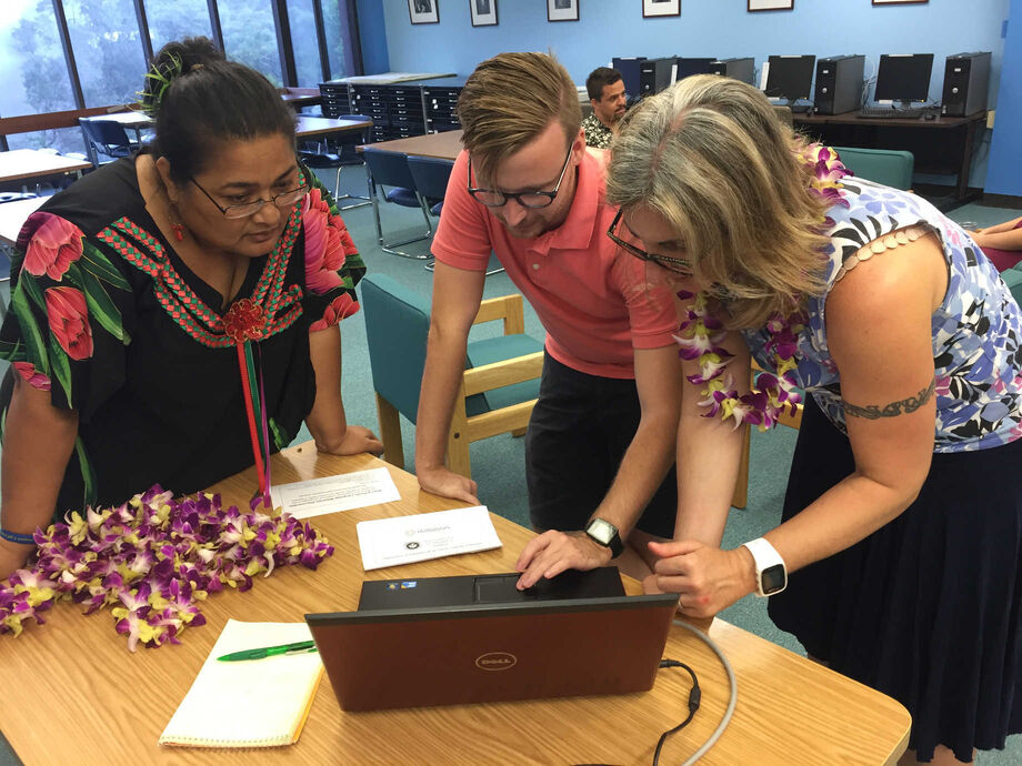 A public outreach event in April of 2017 invited local stakeholders to the Hamilton Library Pacific Collection to introduce them to the updated catalog. Image courtesy of University of Hawaiʻi Mānoa.