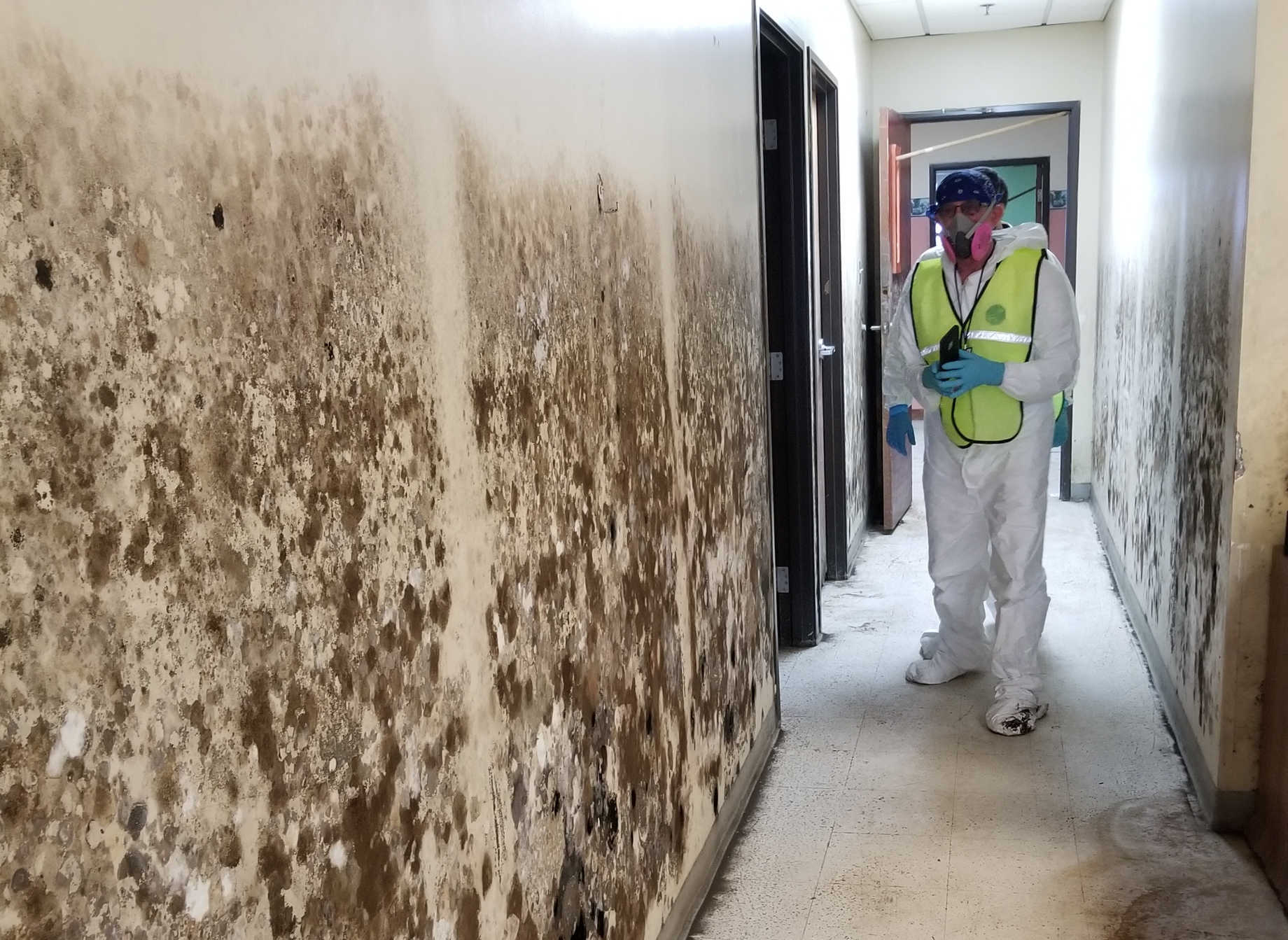 National Heritage Responder Robert Herskovitz visits a mold-infested institution in Puerto Rico following Hurricane Maria in 2017. Image courtesy of FAIC.