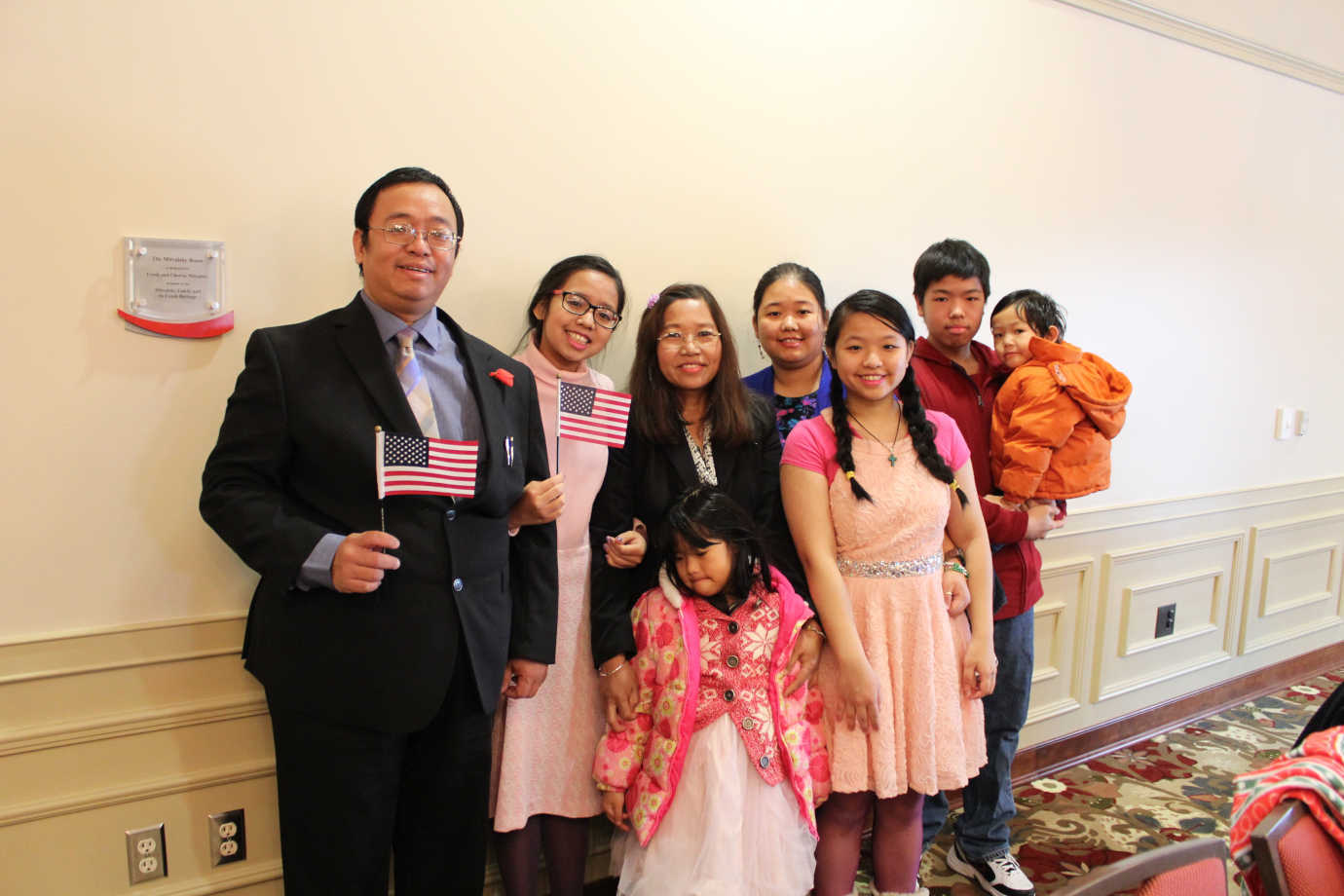 NCSML hosts Cedar Rapids' ceremony for newly naturalized American citizens, forging connections with other immigrant communities. Photo courtesy of NCSML.
