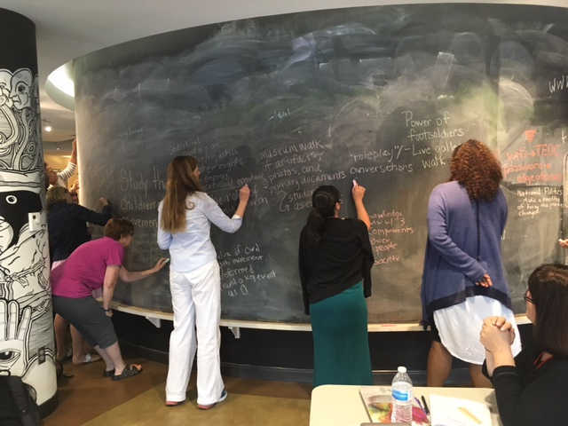 Program Participants brainstorm ideas for the classroom at the University of Alabama at Birmingham following a lecture from Professor Dan Carter, an expert on George Wallace and southern history. Image courtesy of Dr. Martha Bouyer, project director.